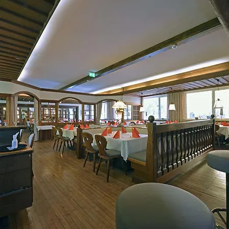 Lungotzer Hof Hotel 3*